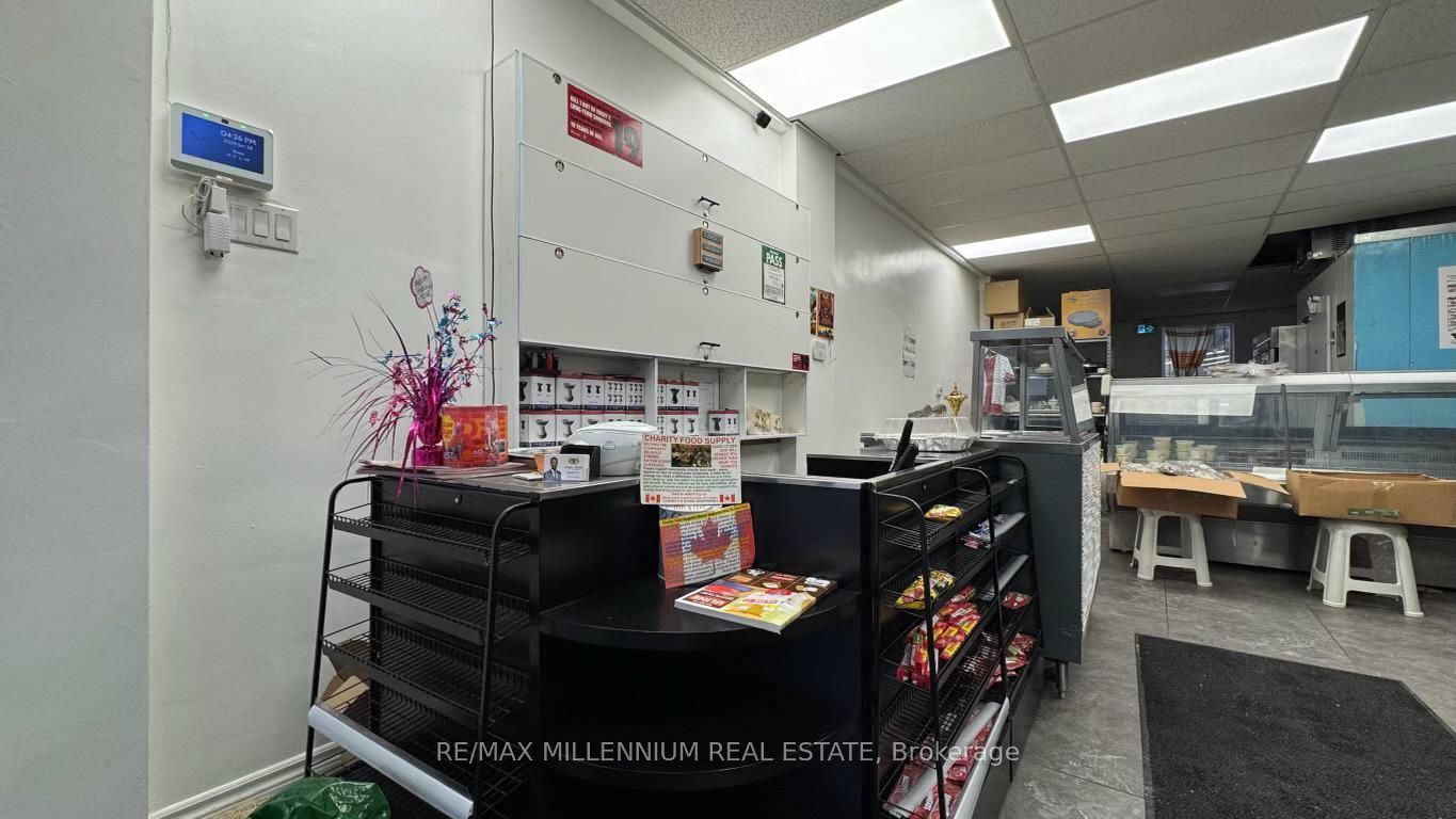 451 Pharmacy Ave Avenue Property Photo 18