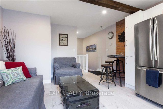 122 Parkmount Road Upper Property Photo 13