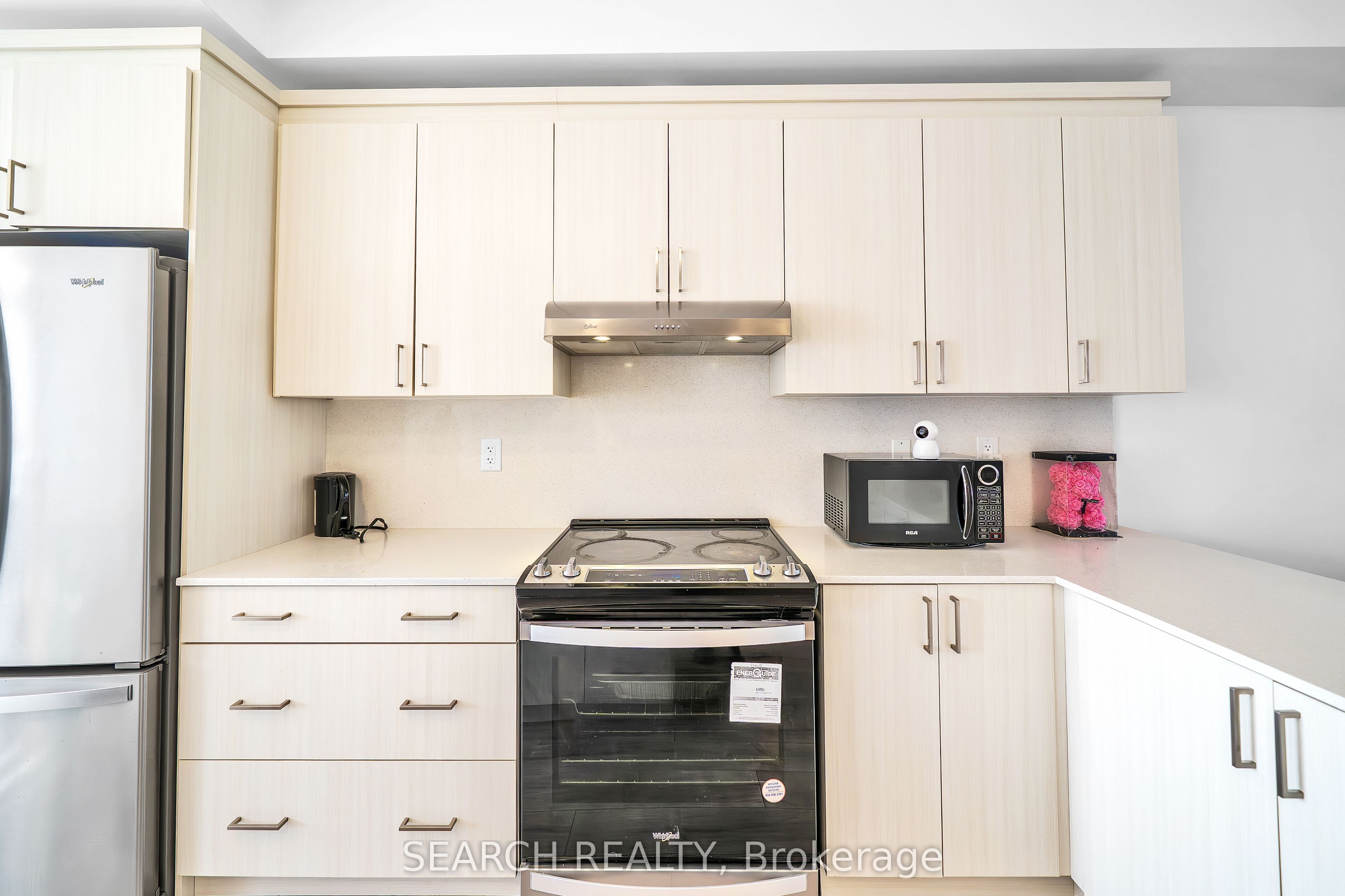 23 Bateson Street W Property Photo 8
