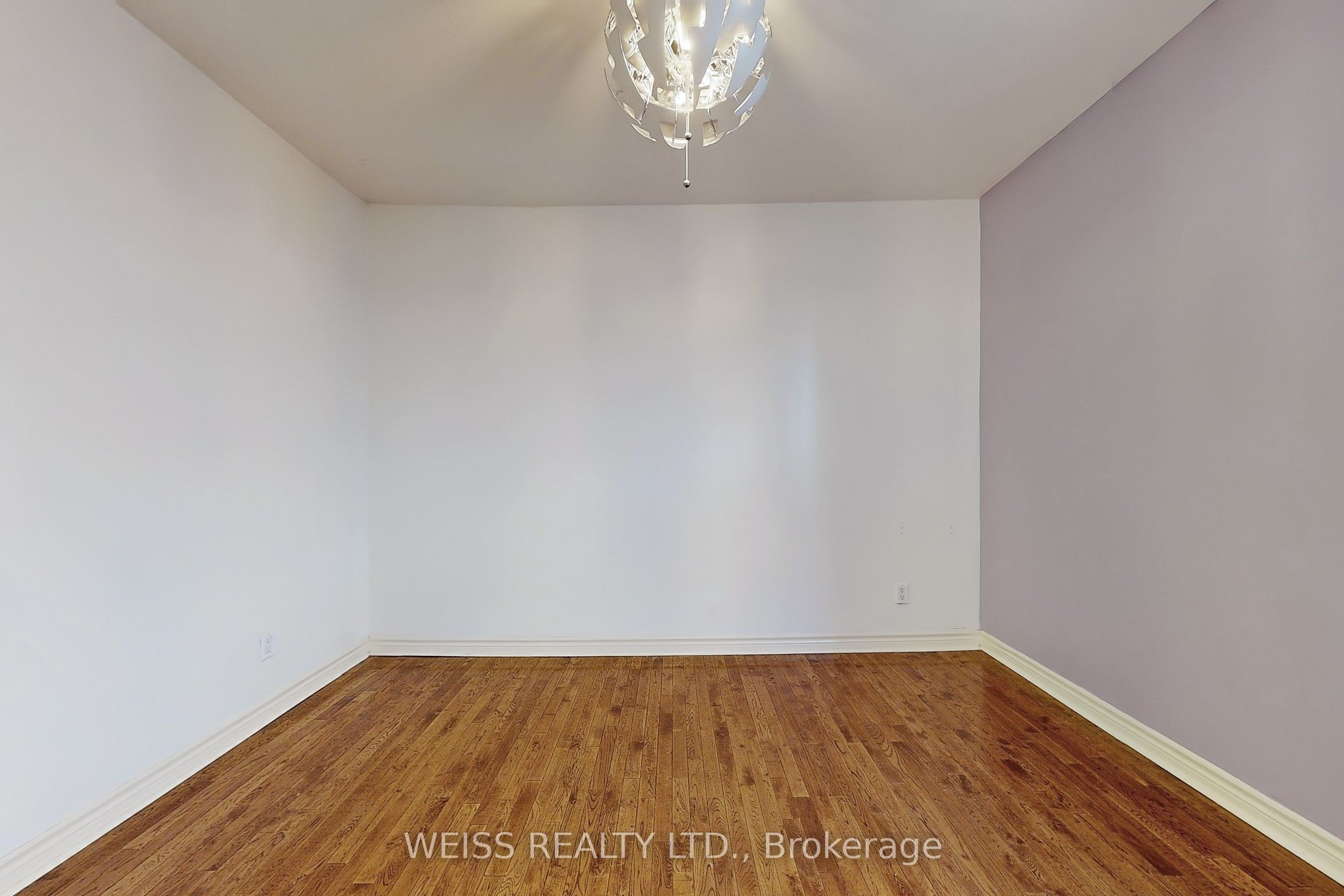 #upper - 2468 Danforth Avenue Property Photo 11