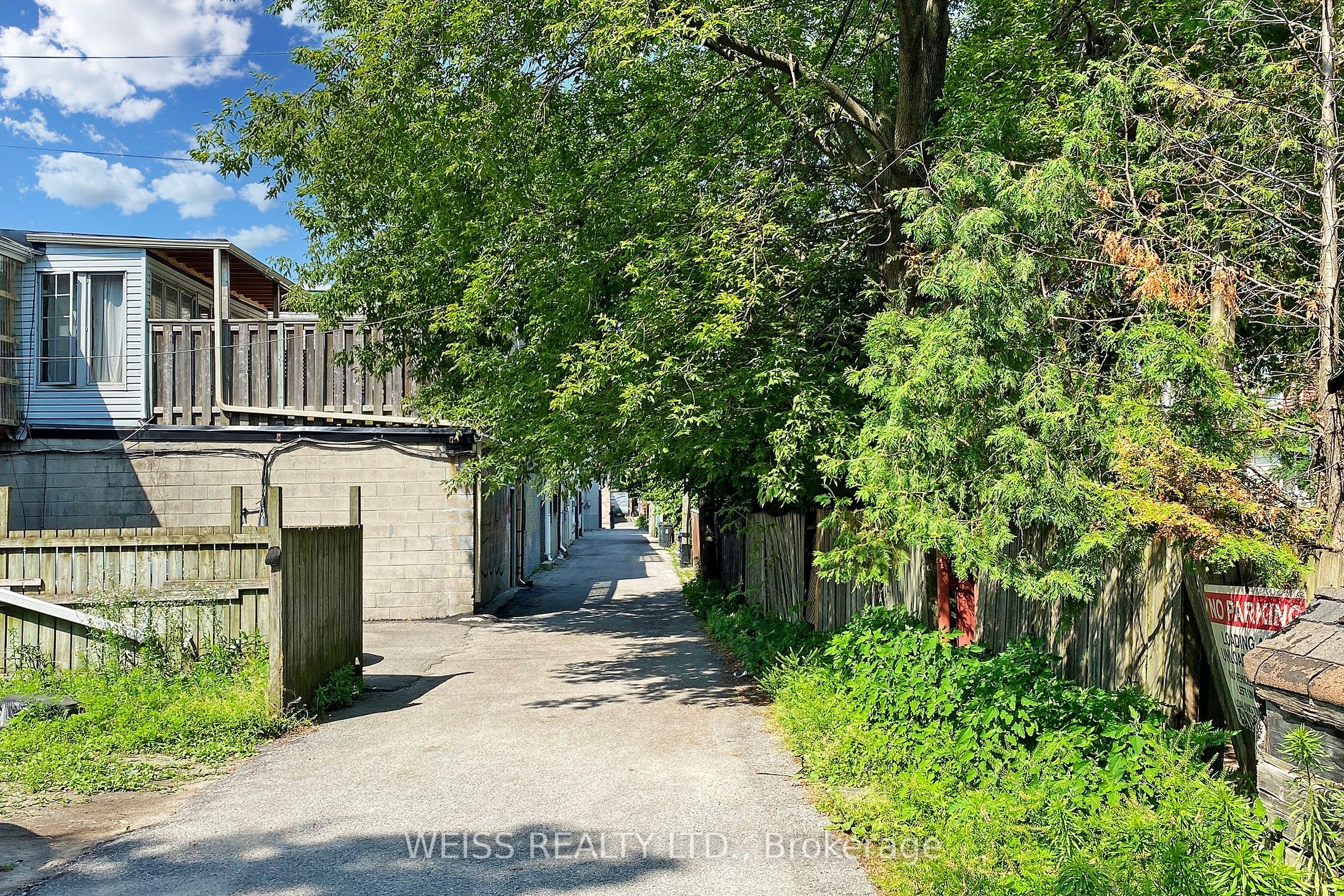 #upper - 2468 Danforth Avenue Property Photo 19