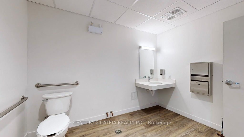 #5 - 2560 Morningside Avenue Property Photo 7