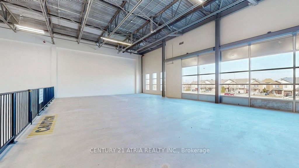 #5 - 2560 Morningside Avenue Property Photo 14
