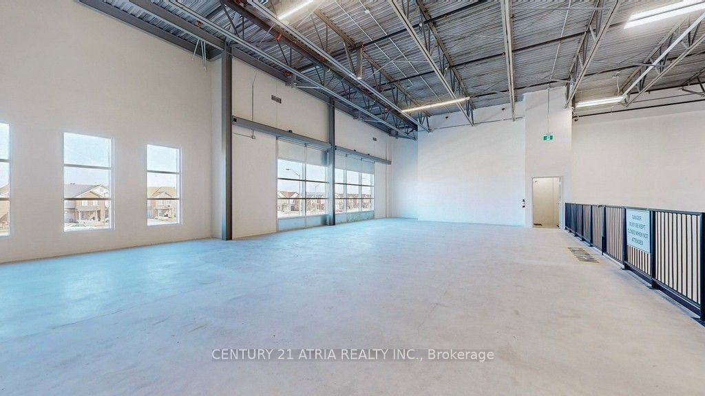 #5 - 2560 Morningside Avenue Property Photo 17
