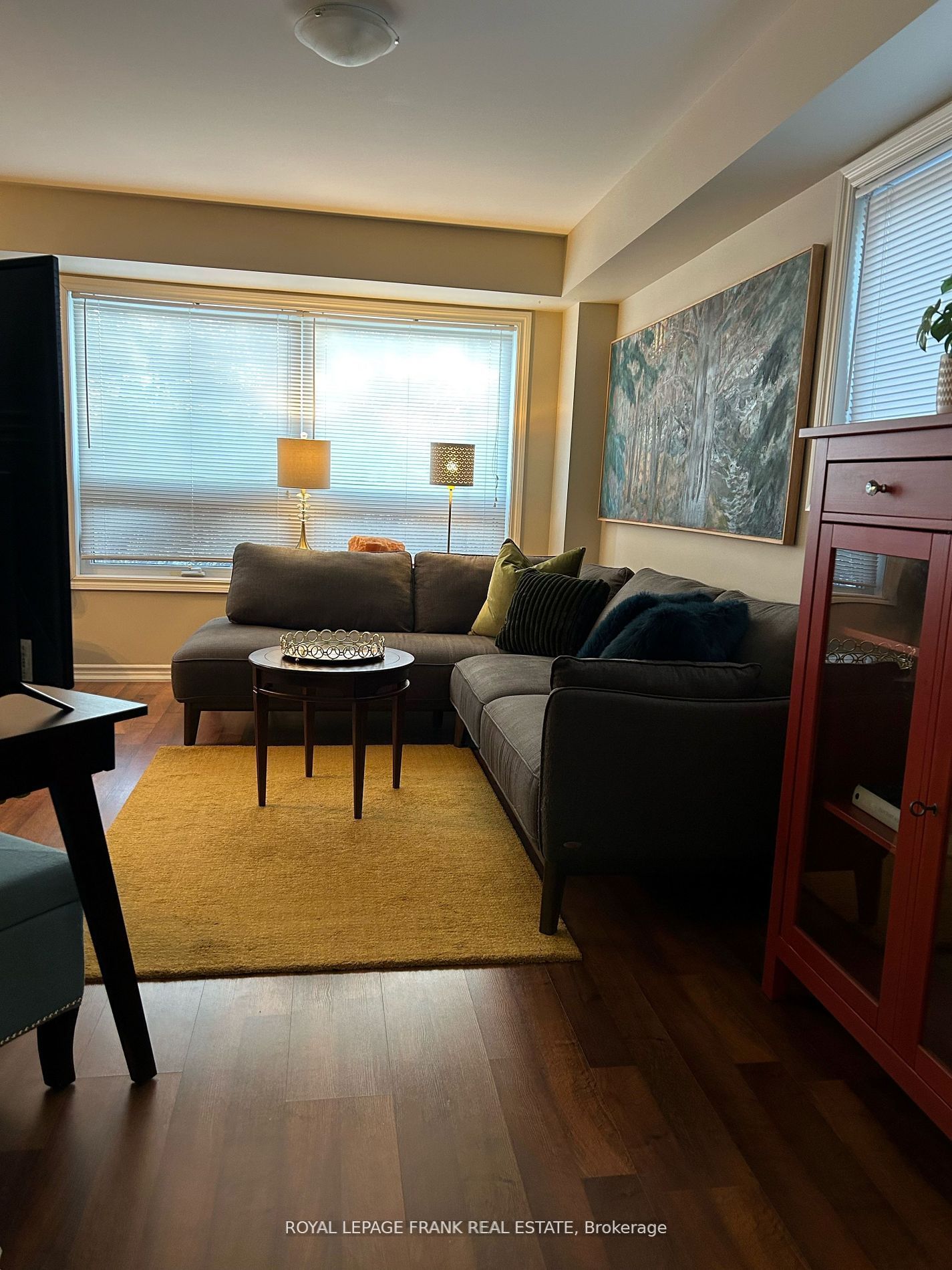 1418 Simcoe Street S Property Photo 12