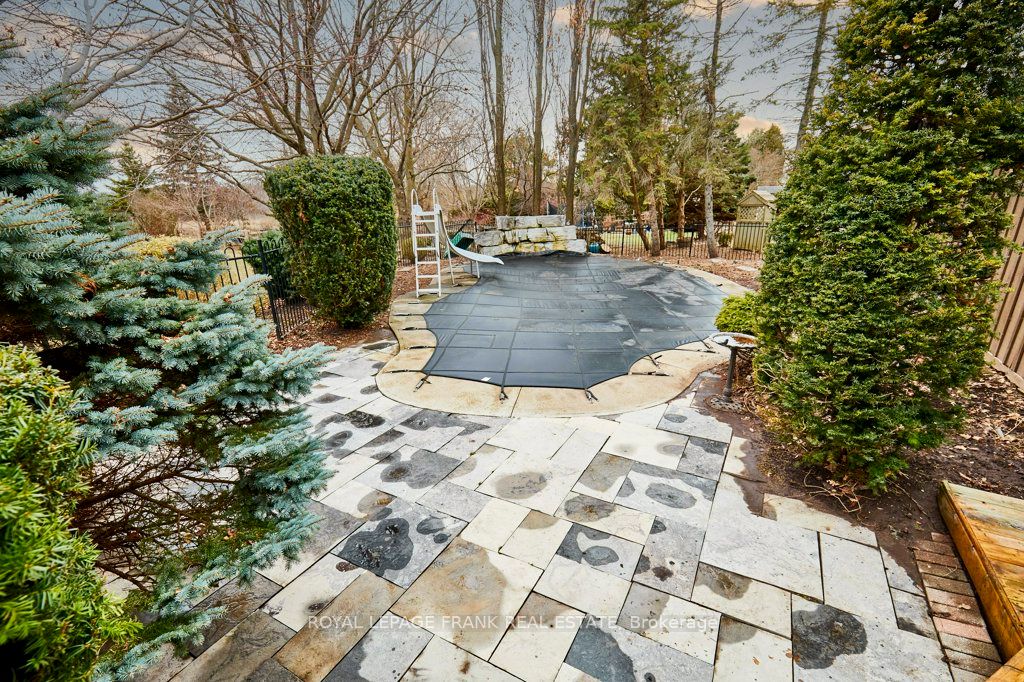 1645 Acorn Ln Property Photo 8
