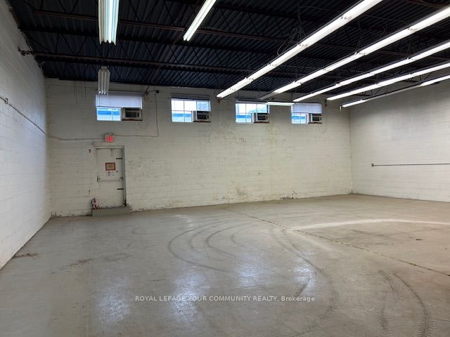 #2 - 12 Golden Gate Court Property Photo 3