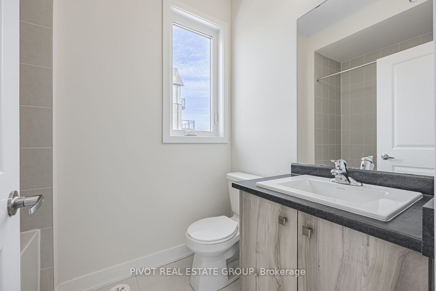 12 Lively Way Property Photo 11