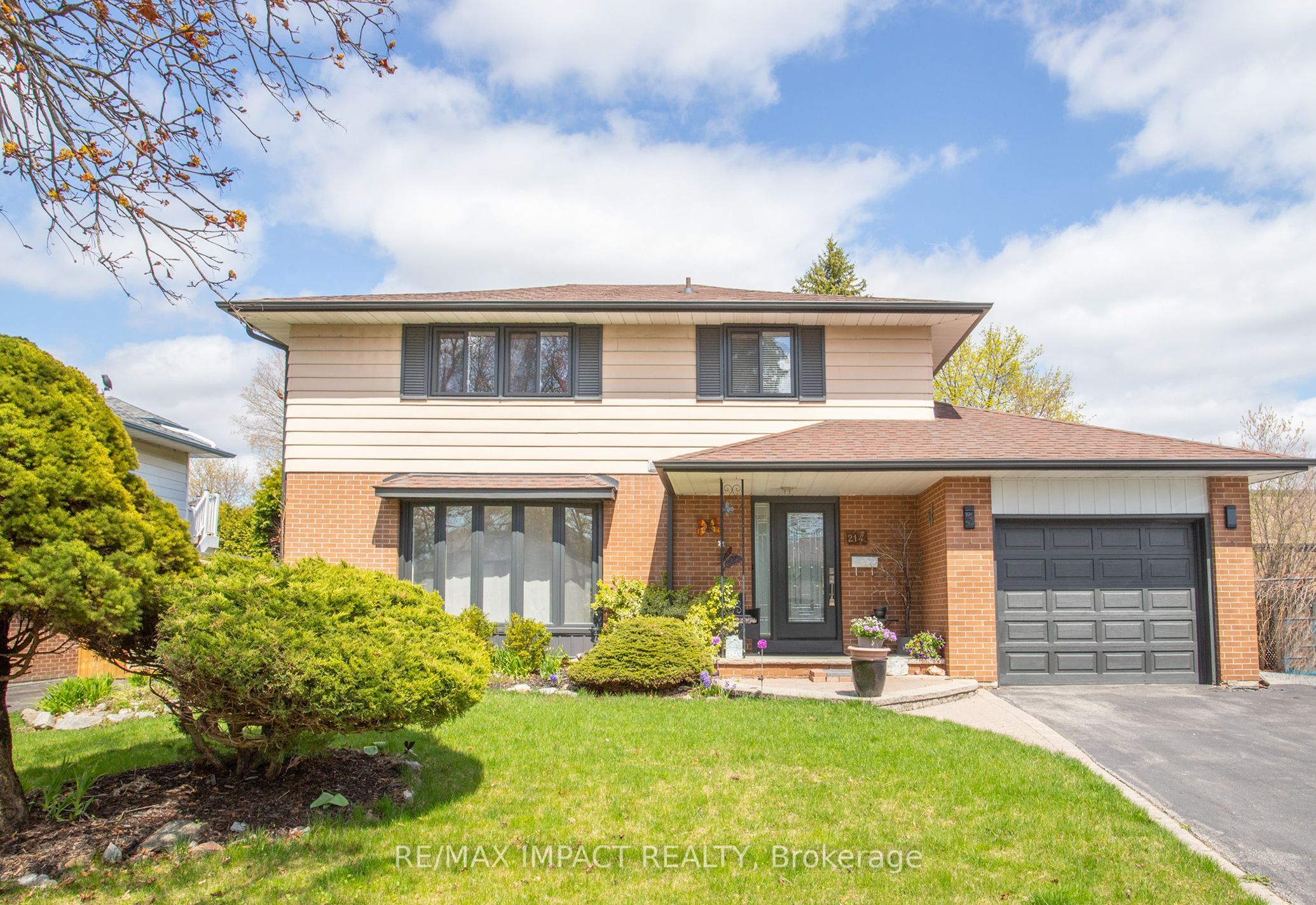 214 Marigold Avenue Property Photo 1