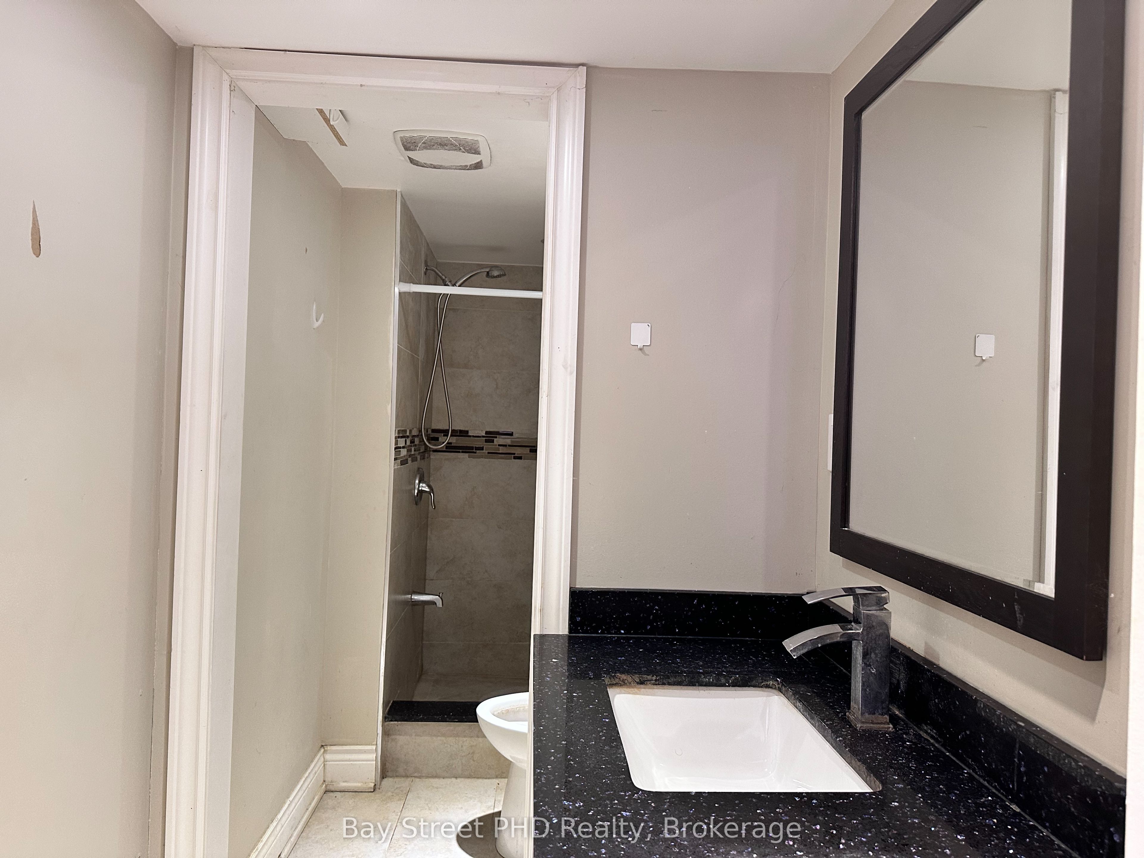275 Timberbank Boulevard Property Photo 9