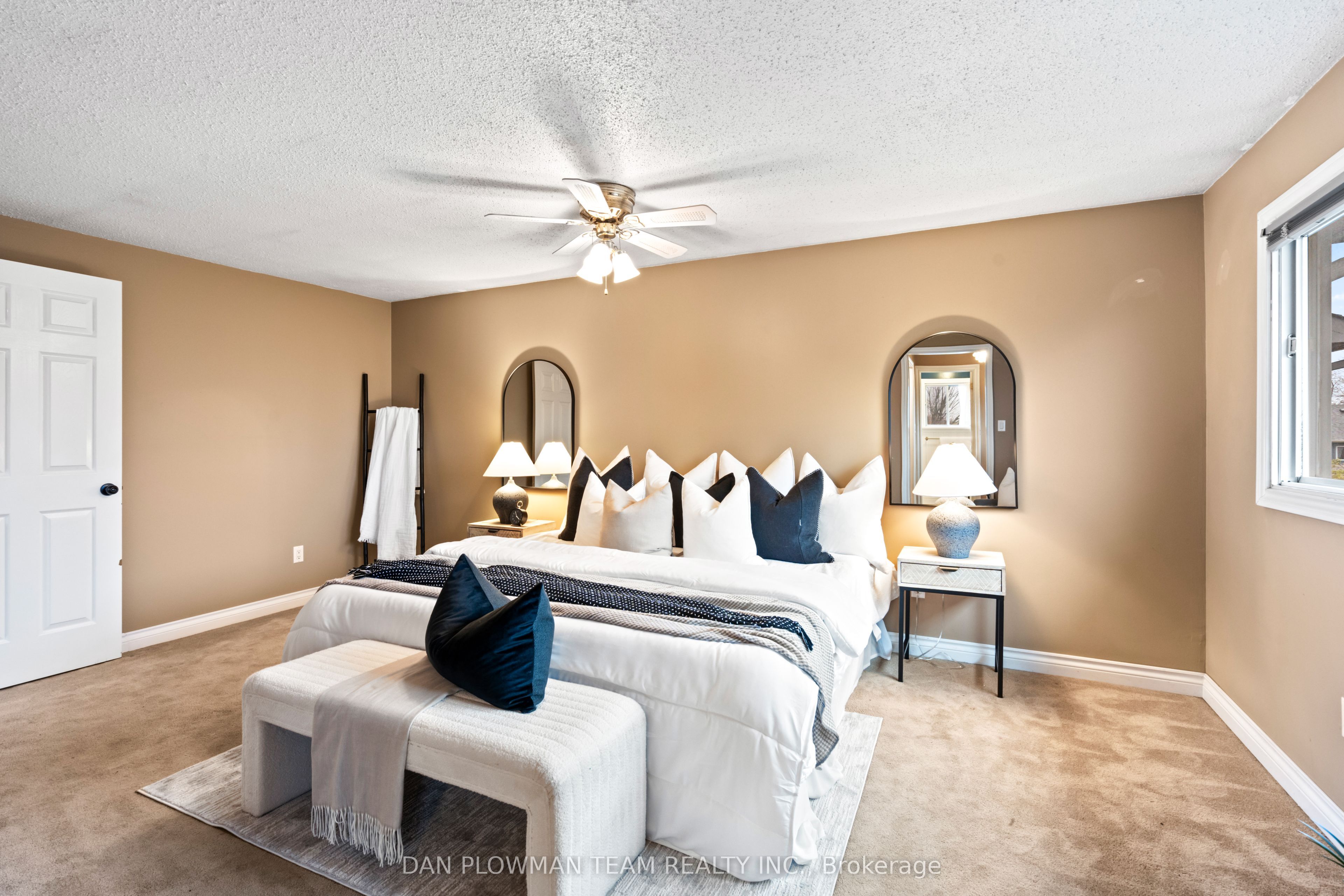 12 Vanessa Place Property Photo 14
