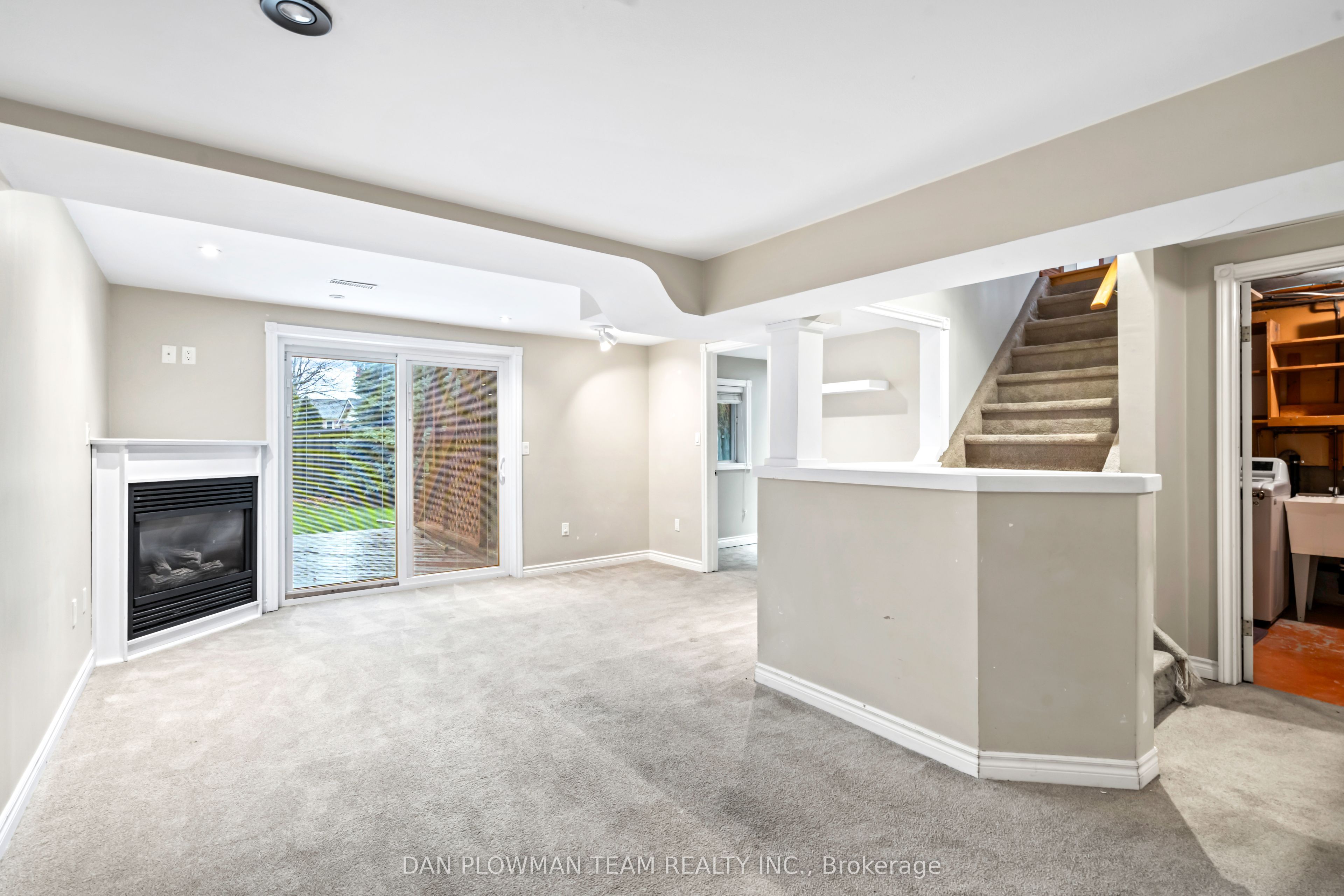 12 Vanessa Place Property Photo 25