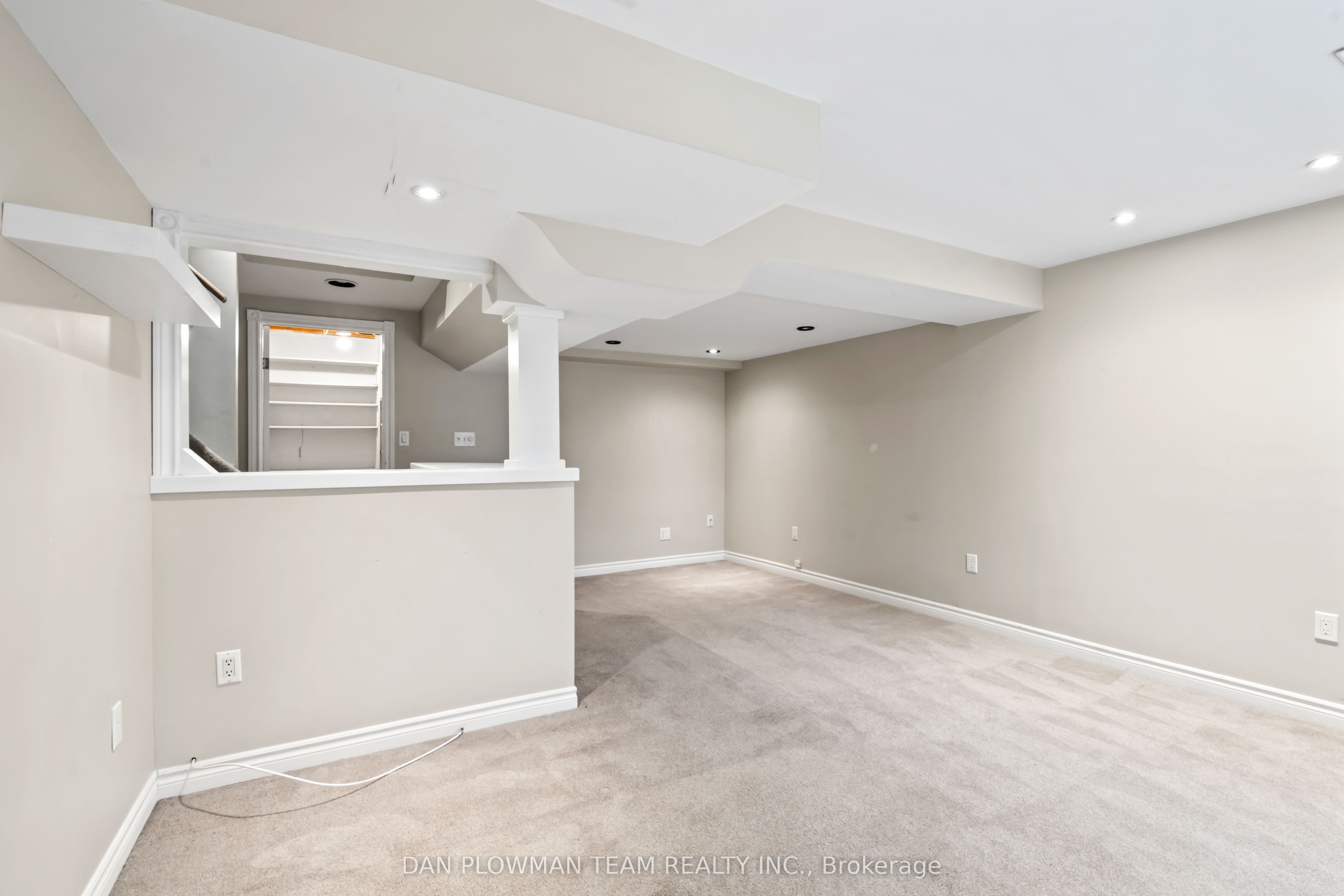 12 Vanessa Place Property Photo 26