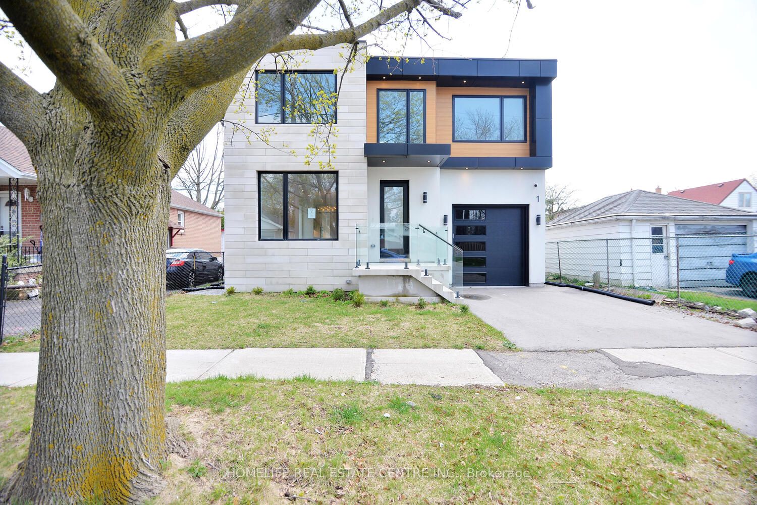 1 Camilla Crescent Property Photo 1
