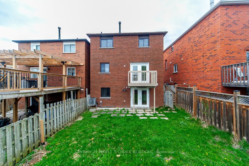 35 Fernbank Place Property Photo 8