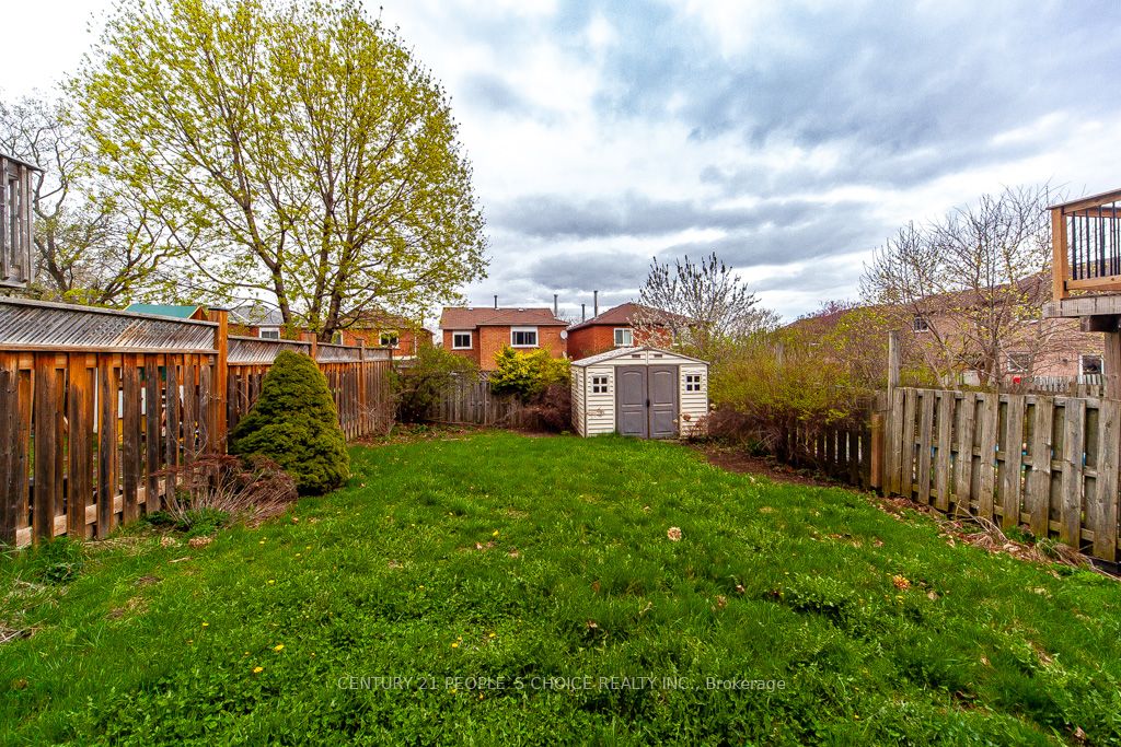 35 Fernbank Place Property Photo 11
