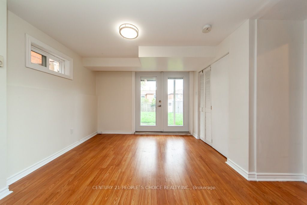 35 Fernbank Place Property Photo 16