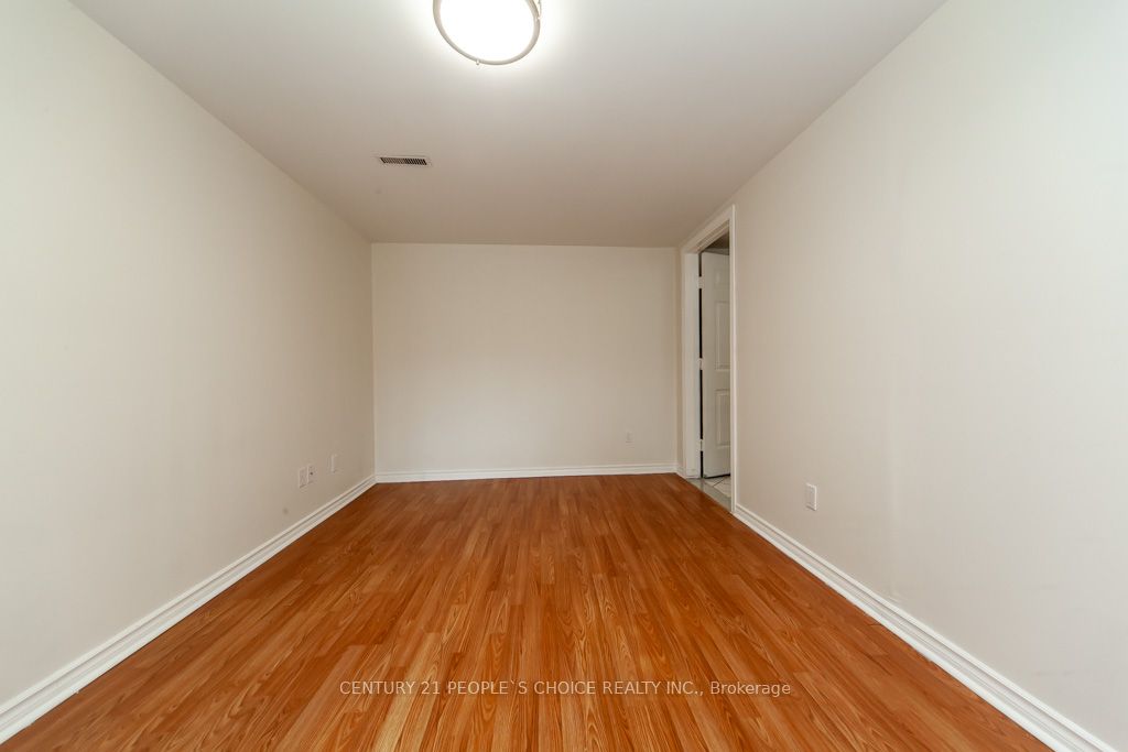 35 Fernbank Place Property Photo 18