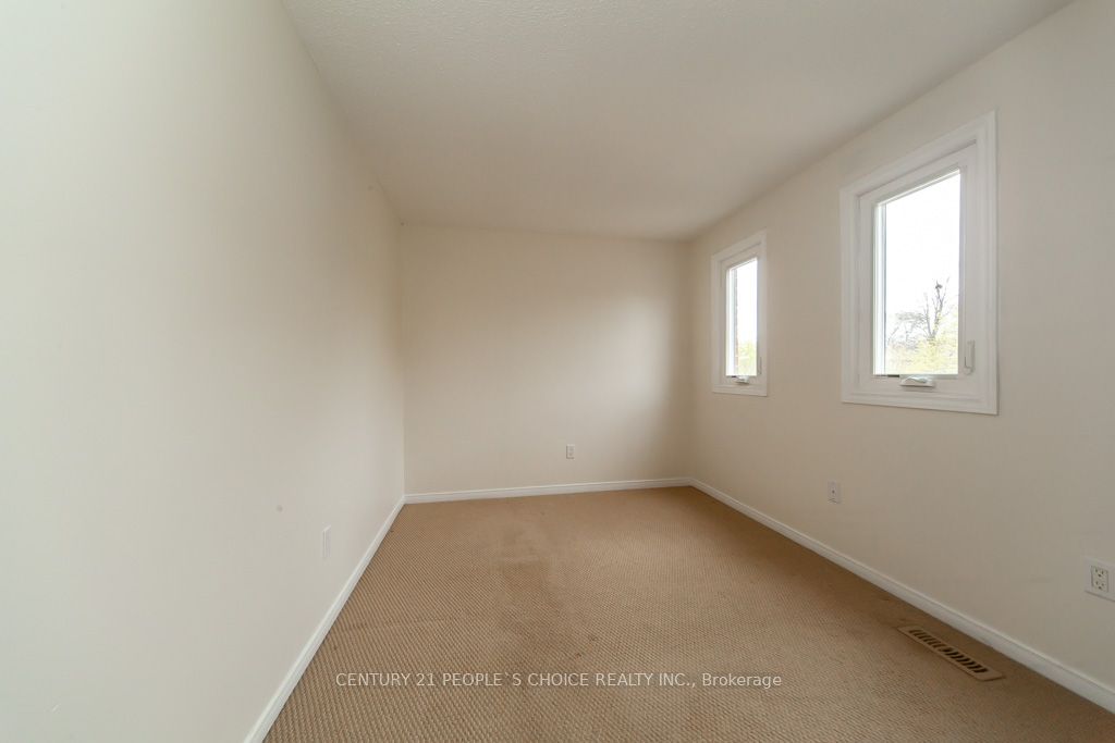 35 Fernbank Place Property Photo 24