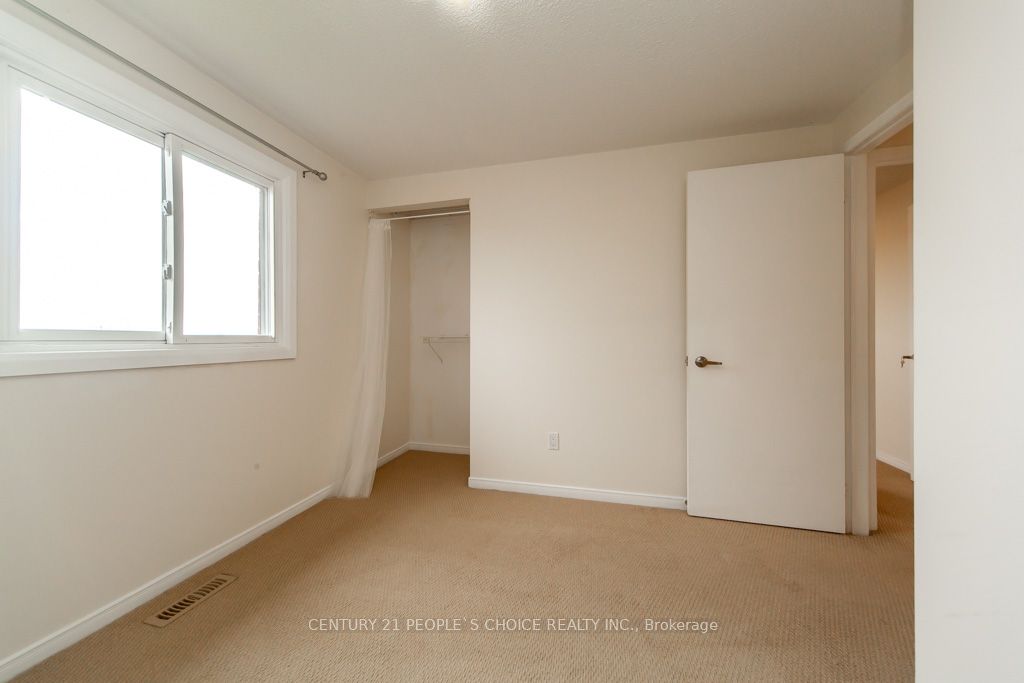 35 Fernbank Place Property Photo 27