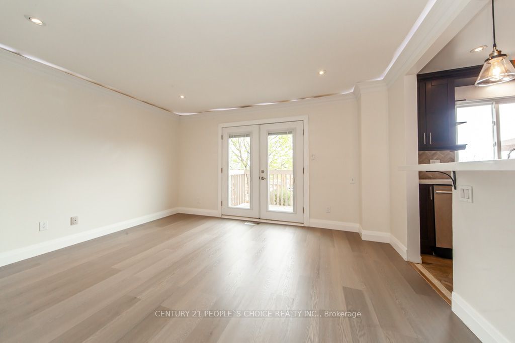 35 Fernbank Place Property Photo 40