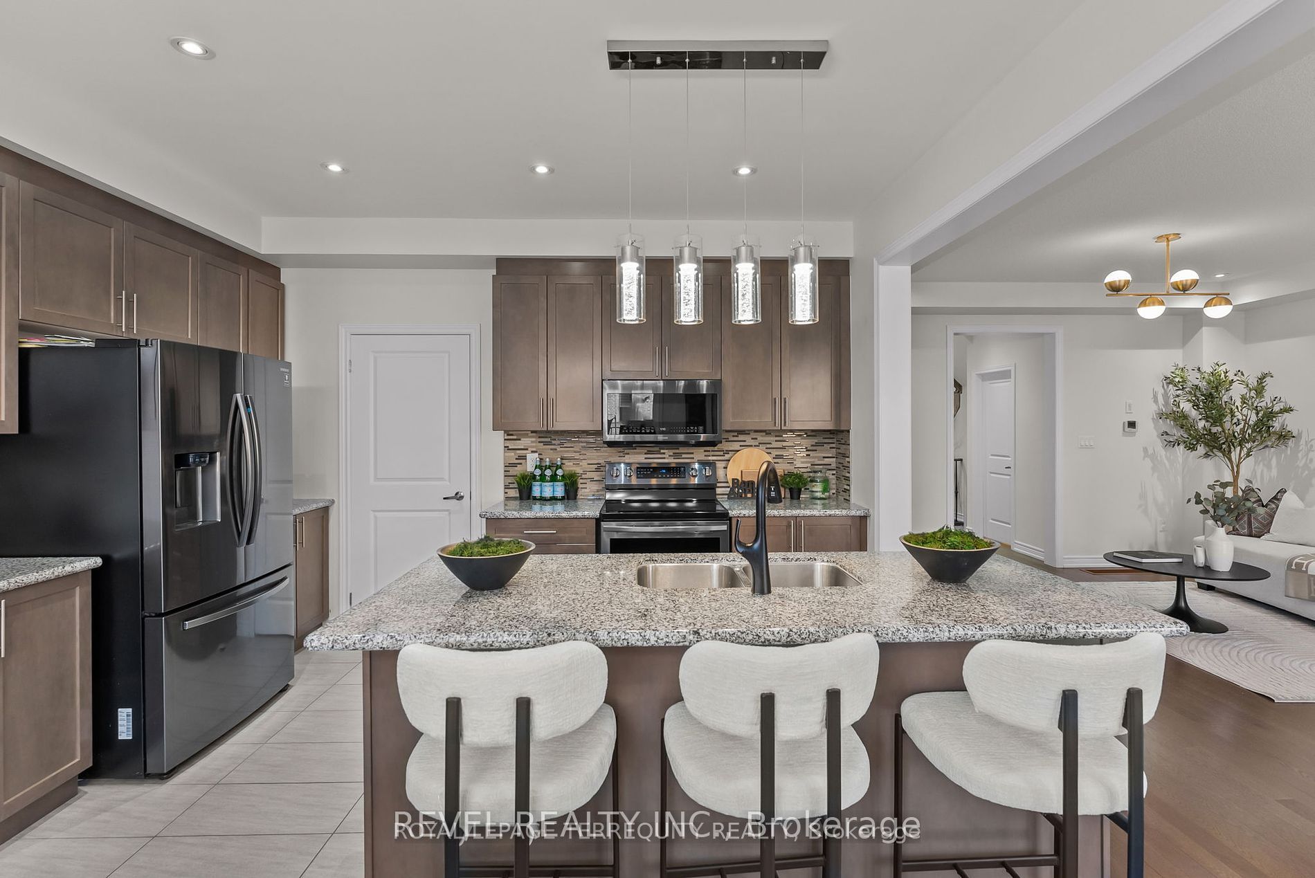 24 Auckland Drive Property Photo 20