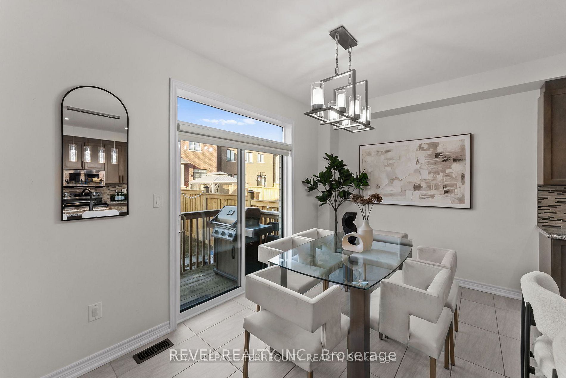 24 Auckland Drive Property Photo 23
