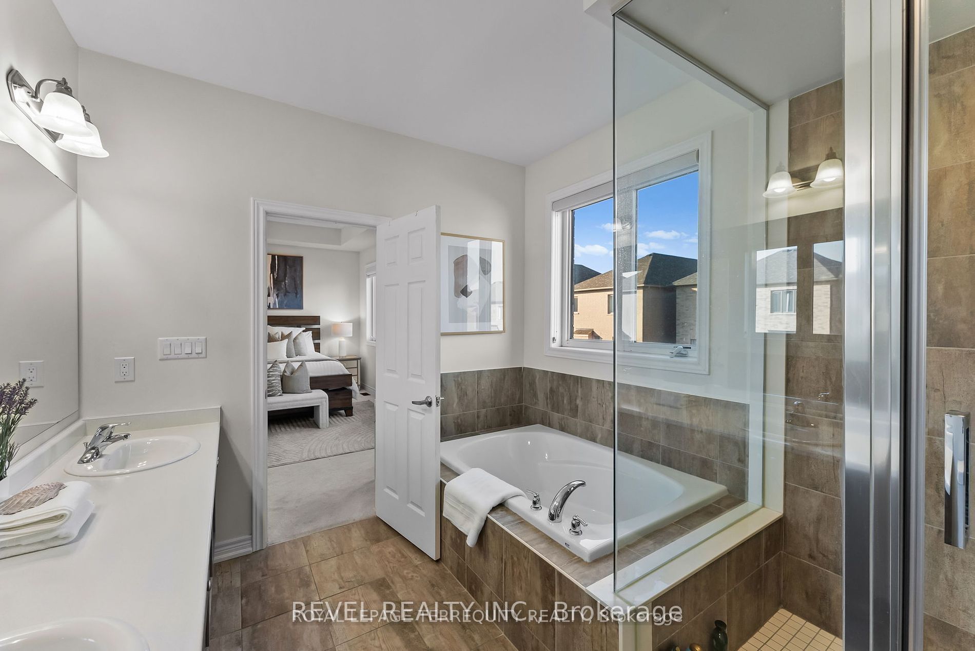 24 Auckland Drive Property Photo 33