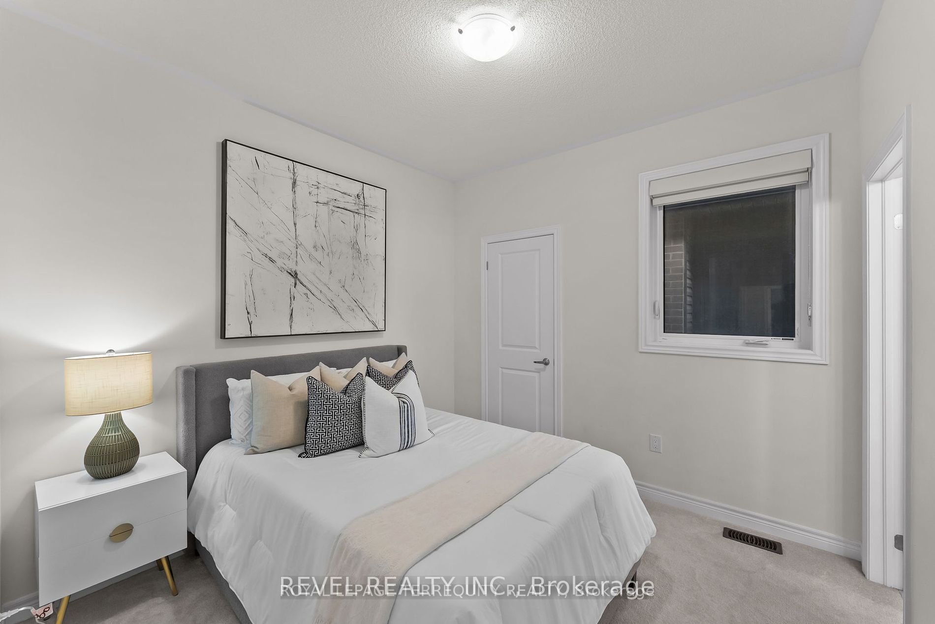 24 Auckland Drive Property Photo 36
