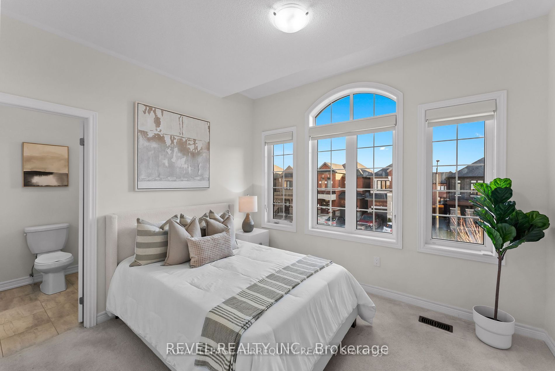 24 Auckland Drive Property Photo 38