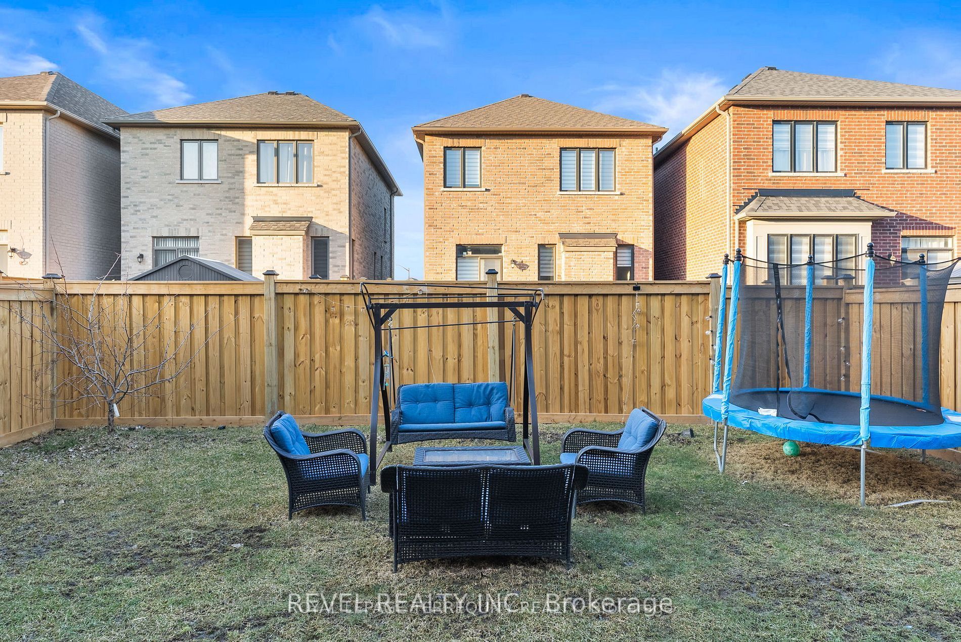 24 Auckland Drive Property Photo 43
