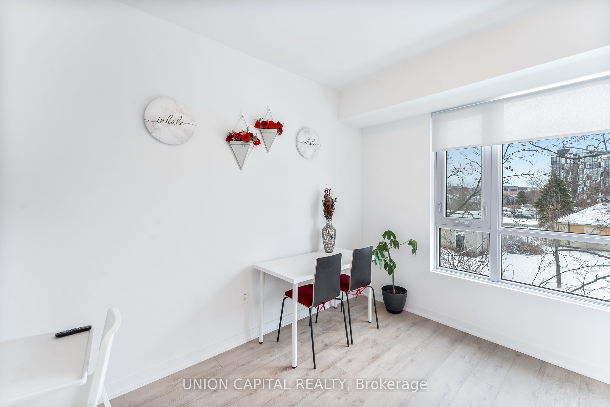 1800 Simcoe Street 201 Property Photo 9