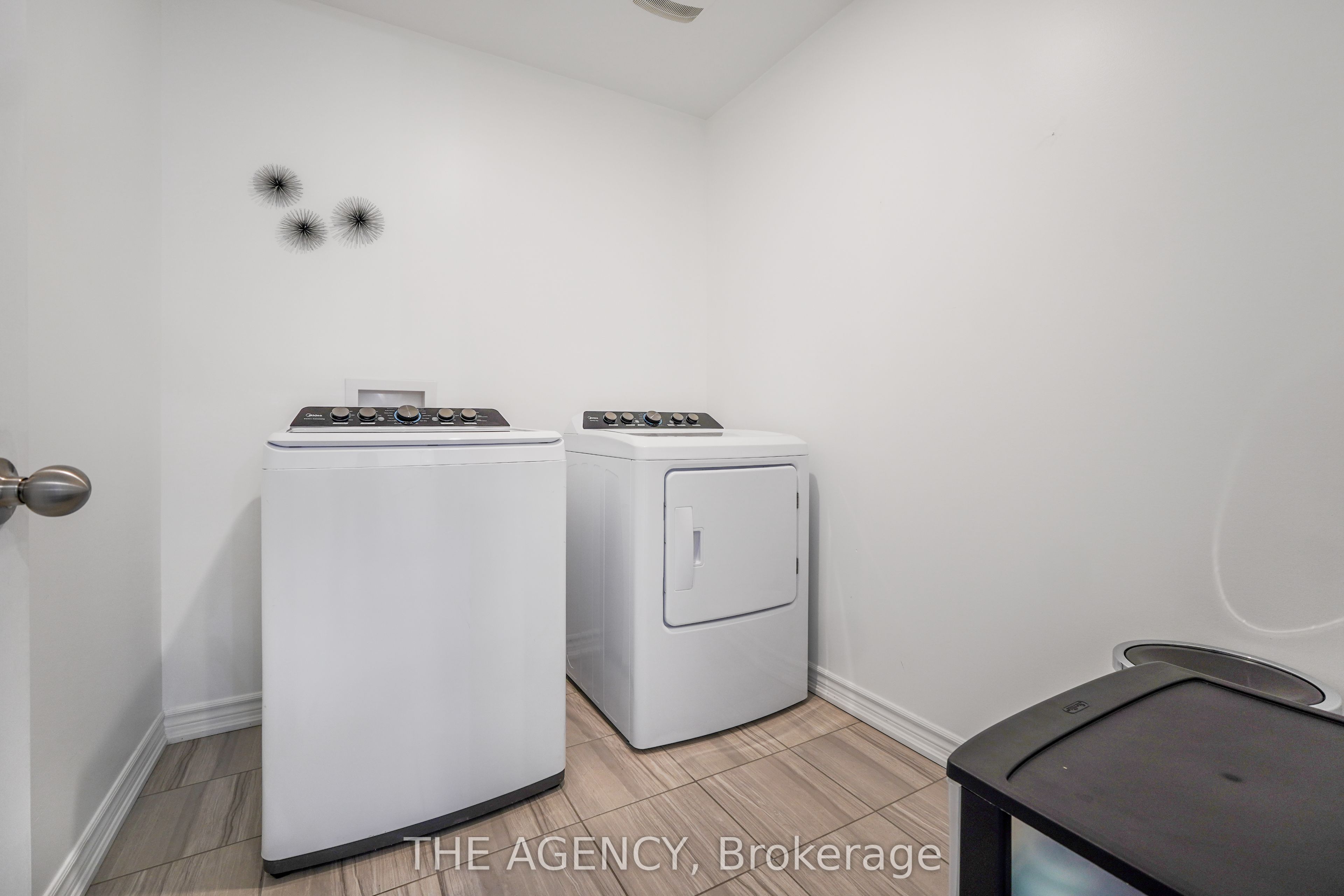 10 Moses Cres Property Photo 20