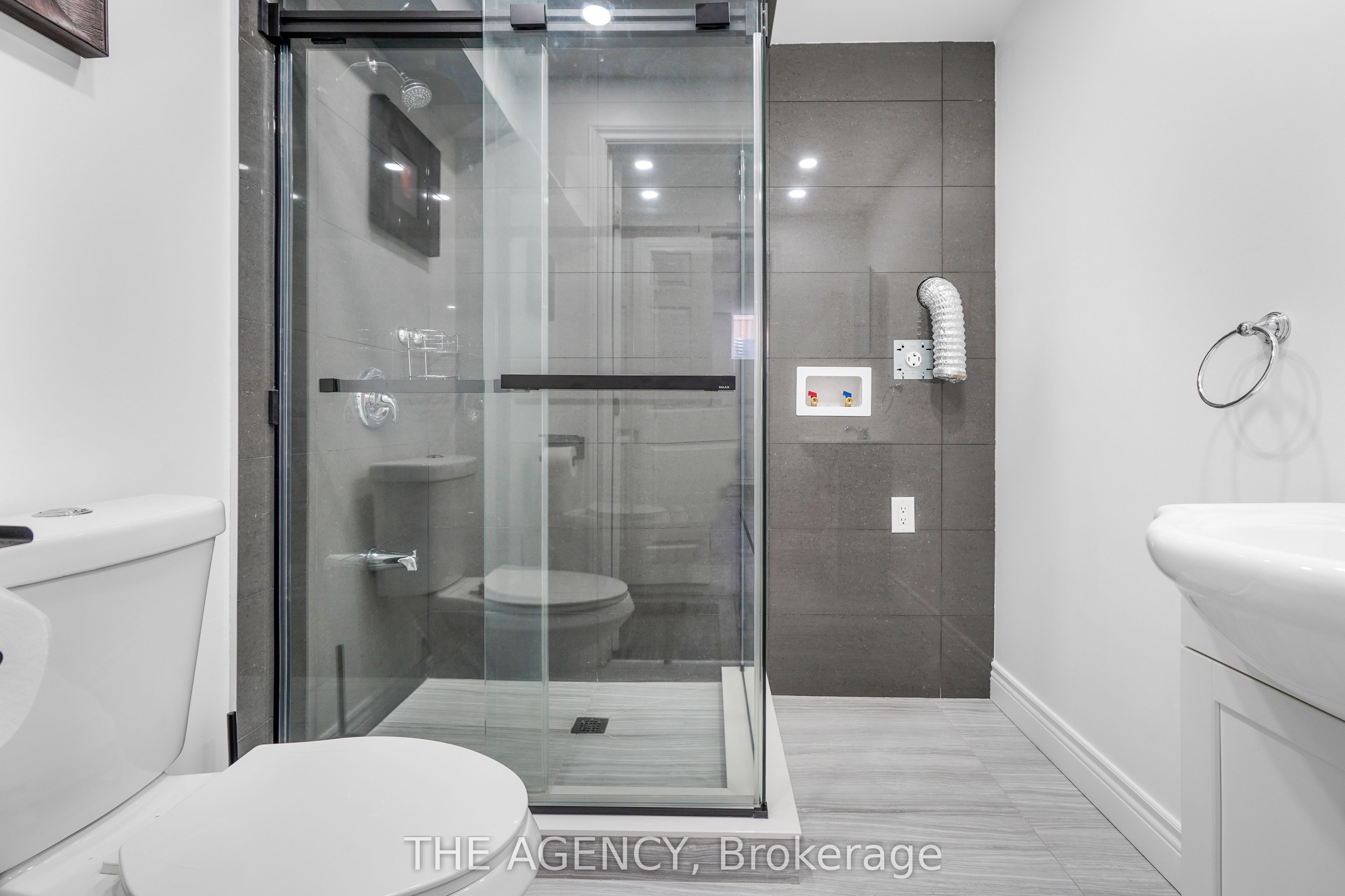 10 Moses Cres Property Photo 26