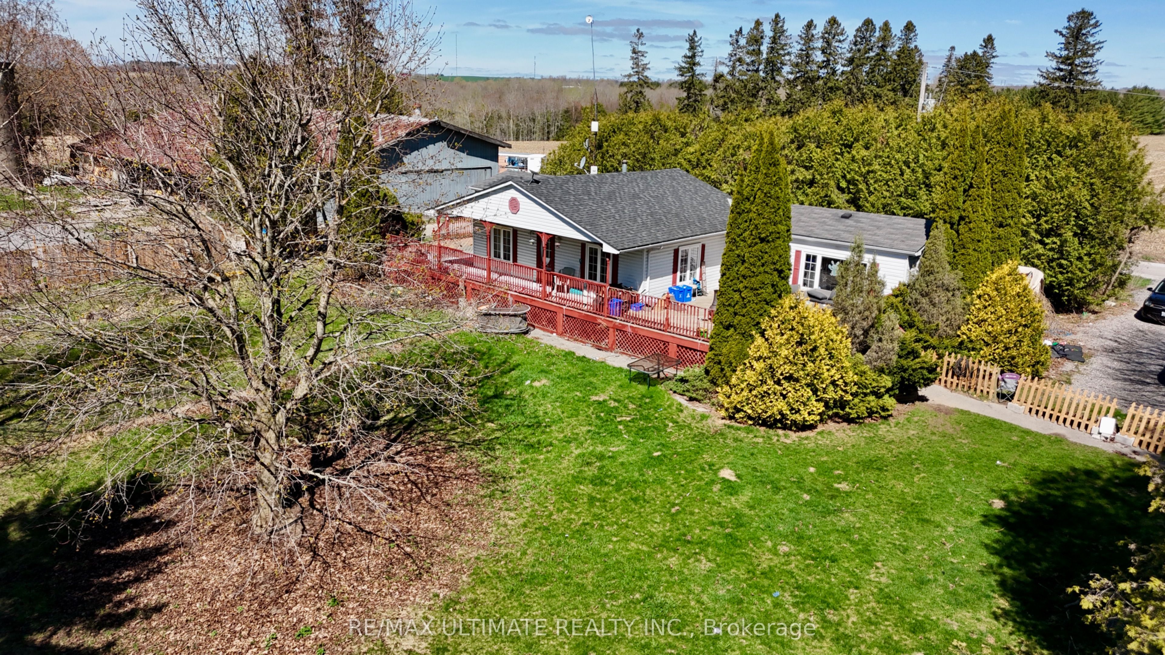 4392 Solina Rd Property Photo 6
