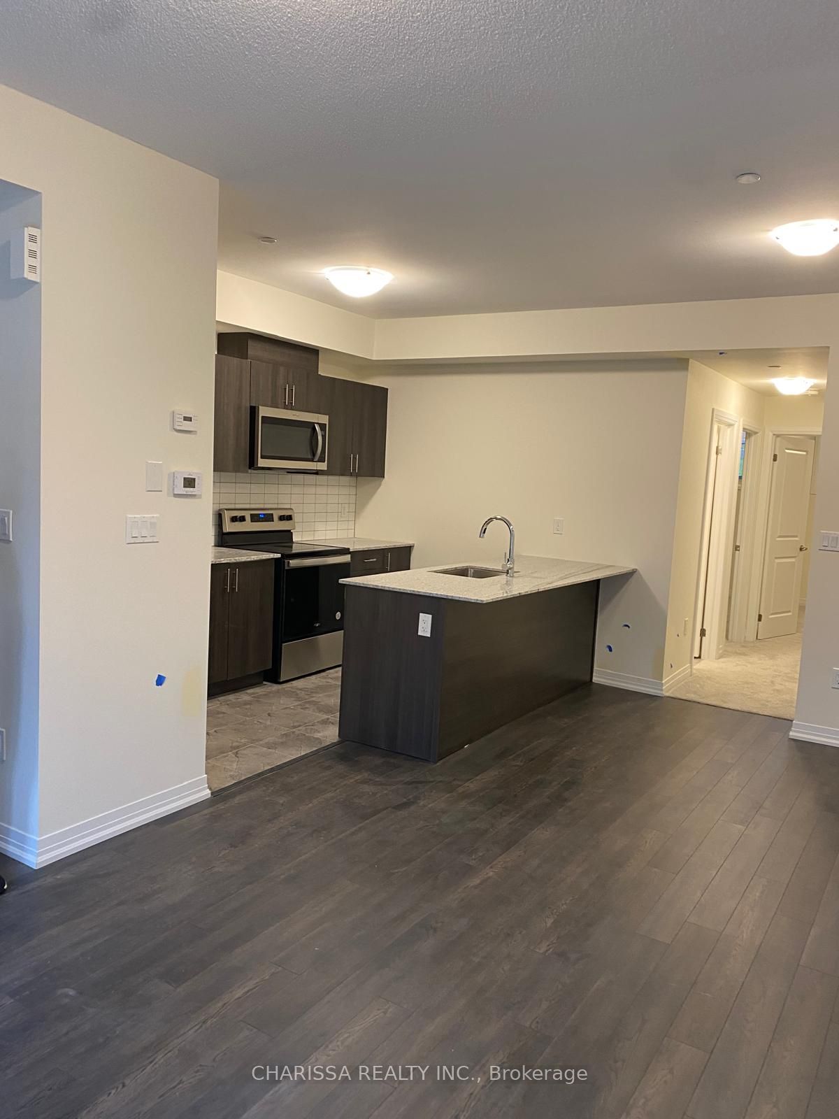 #9 - 30 Liben Way Property Photo 22