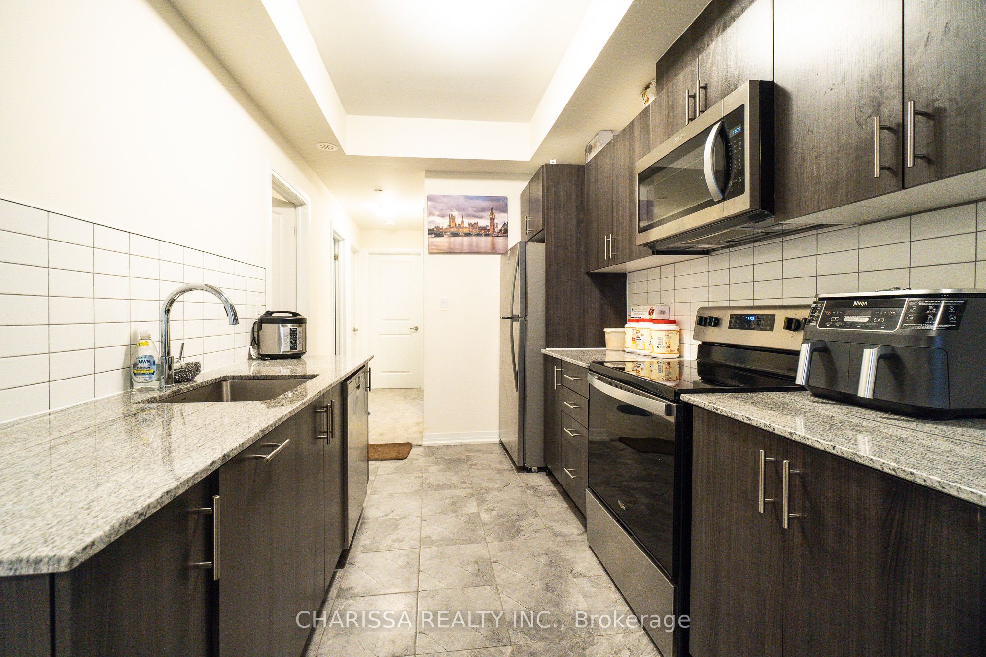 #33 - 30 Liben Way Property Photo 6