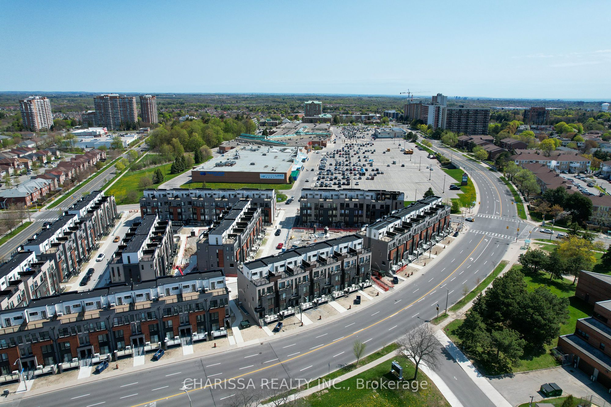 #33 - 30 Liben Way Property Photo 44