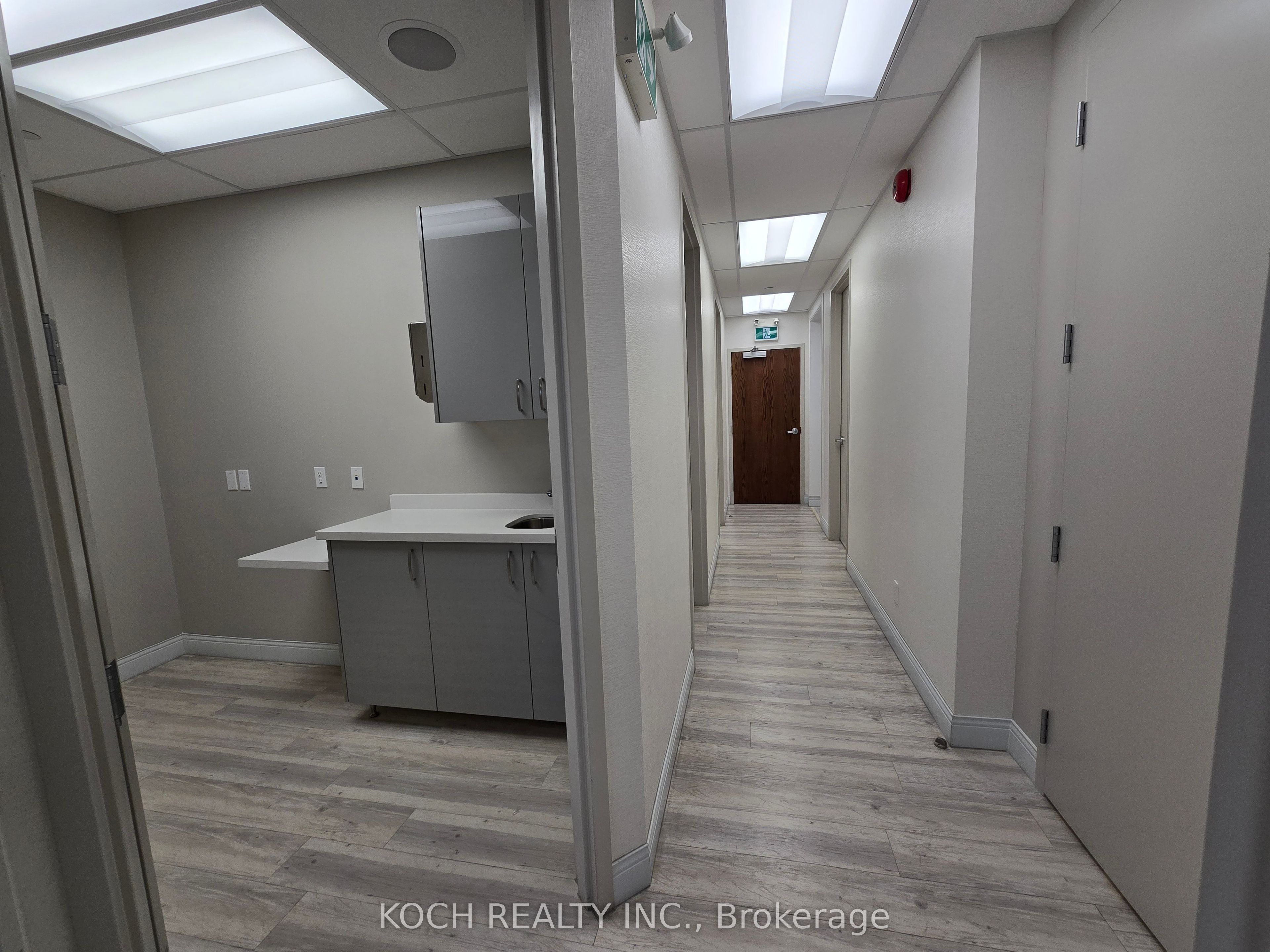#201 - 95 Bayly Street Property Photo 8