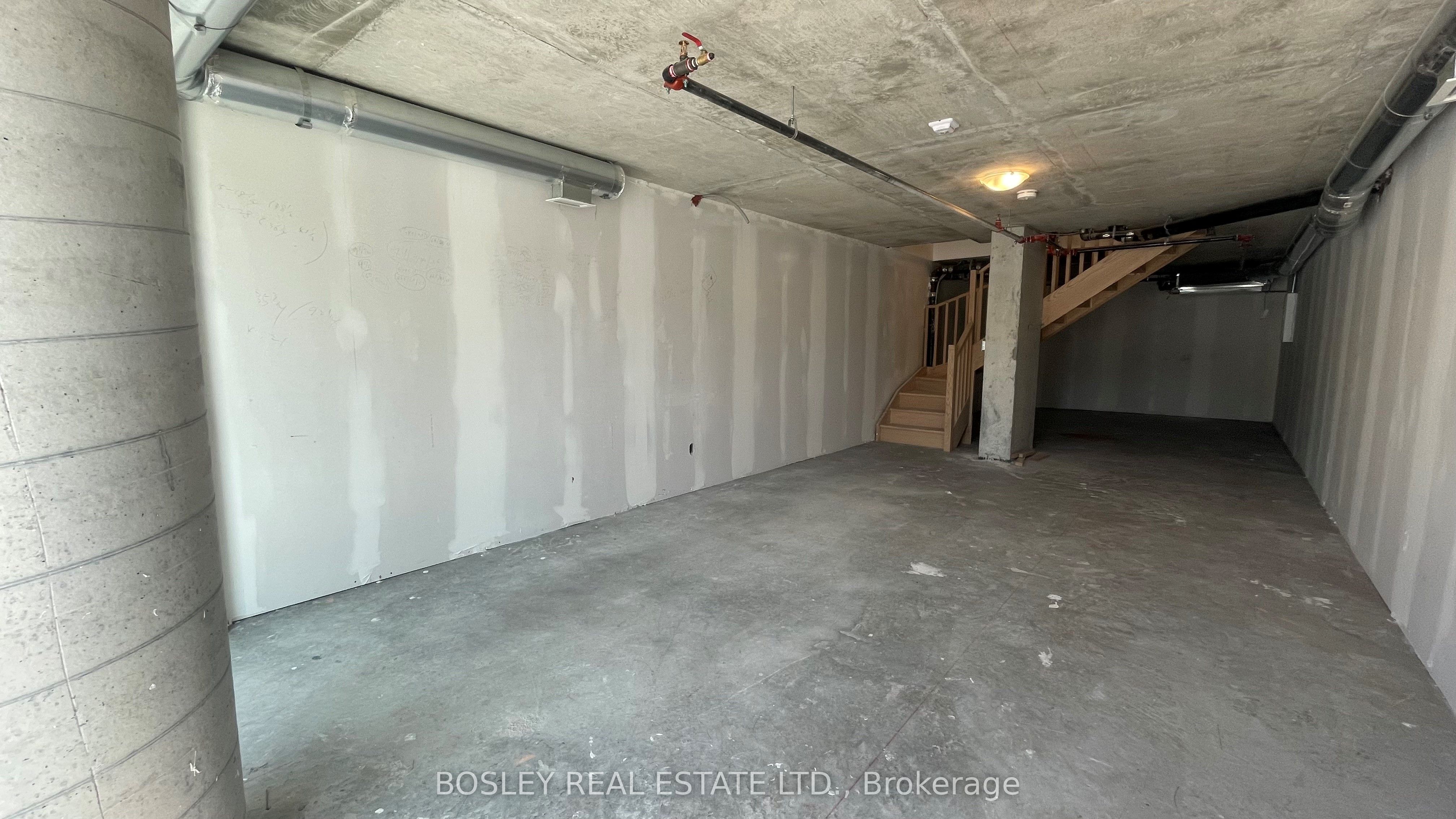 2201 Kingston Road 2211 Property Photo 2