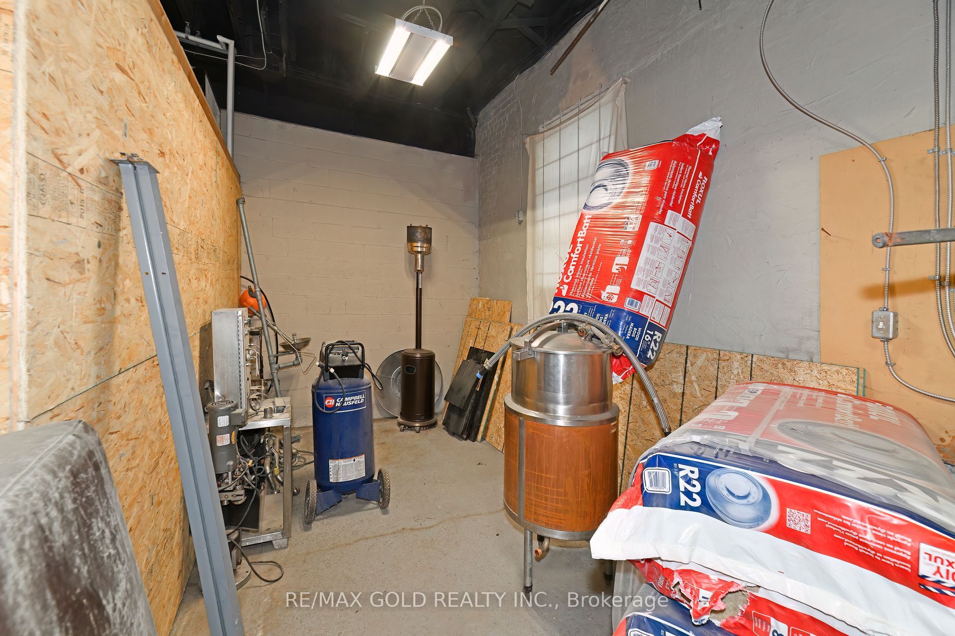30r First Avenue Property Photo 16