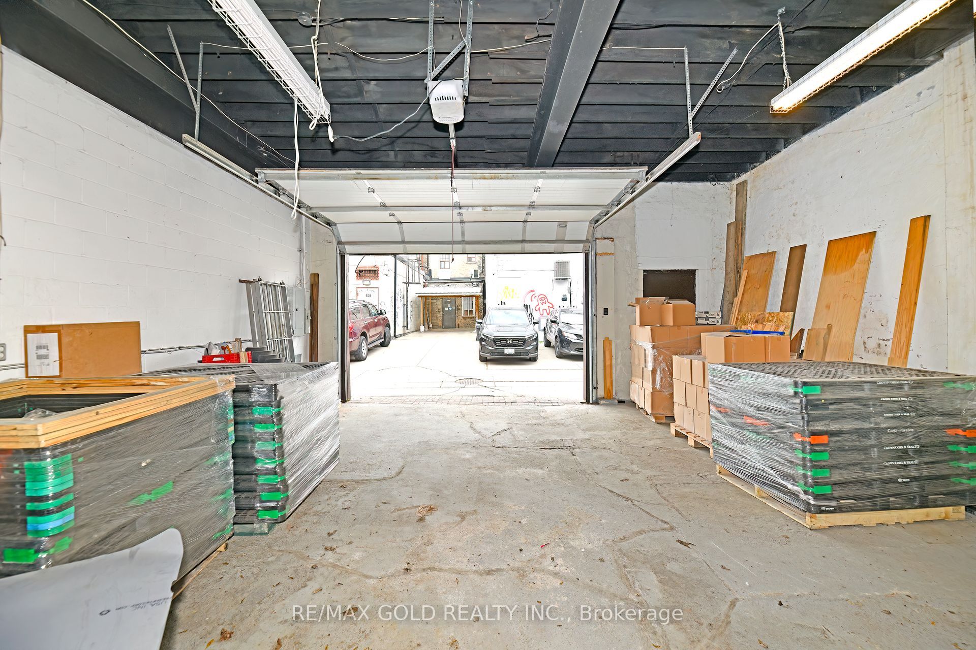30r First Avenue Property Photo 24