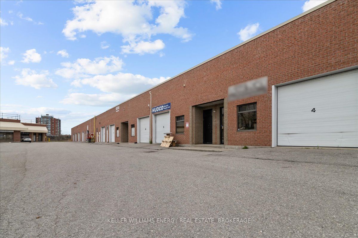 #4 - 1084 Salk Road Property Photo 27