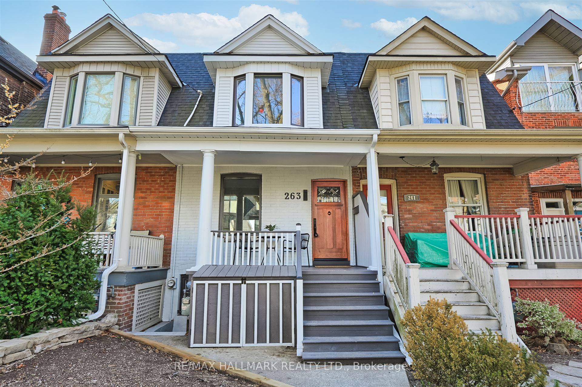263 Withrow Avenue Property Photo 1