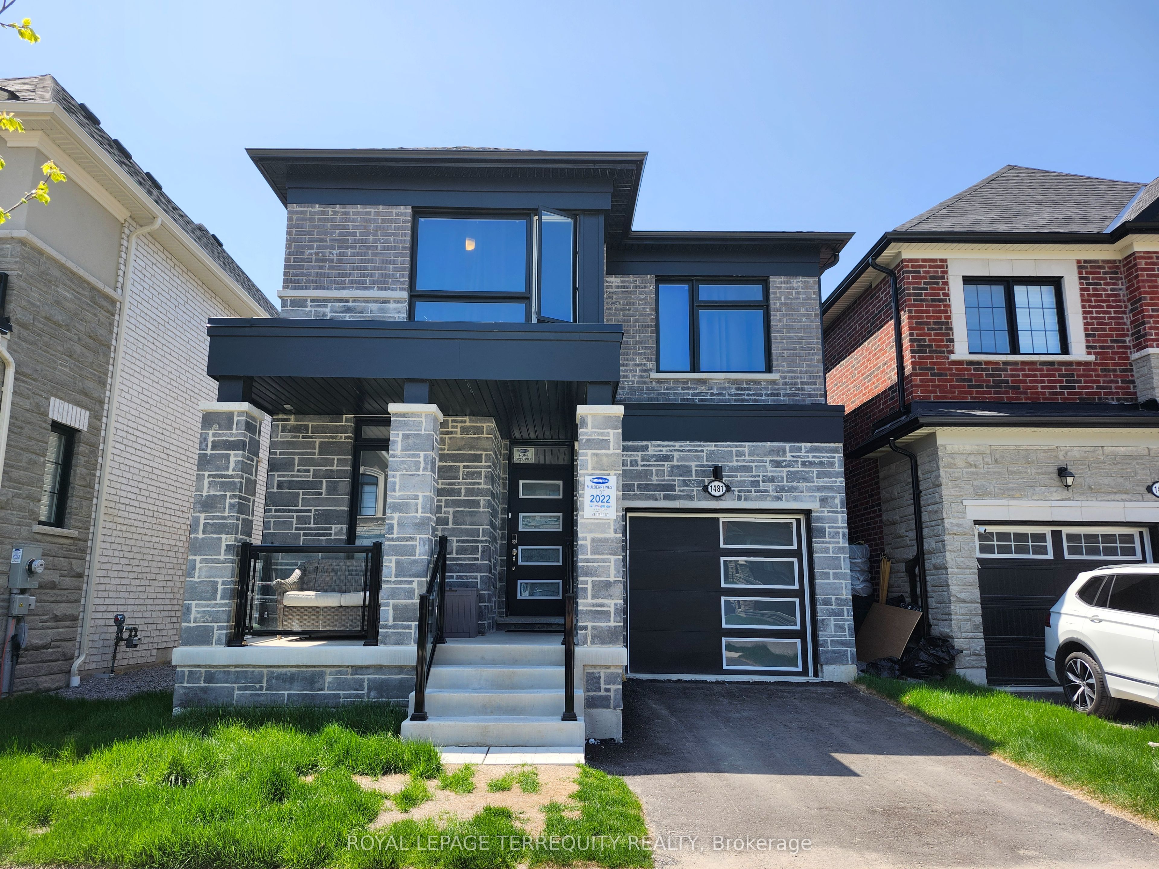 1481 Mockingbird Square Property Photo 1