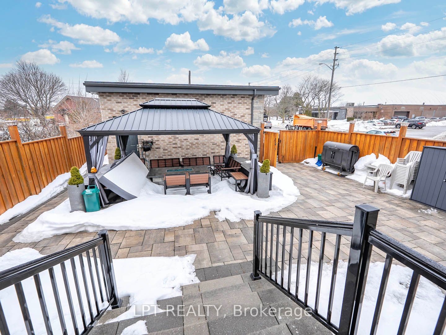 386 Kennedy Road Property Photo 34