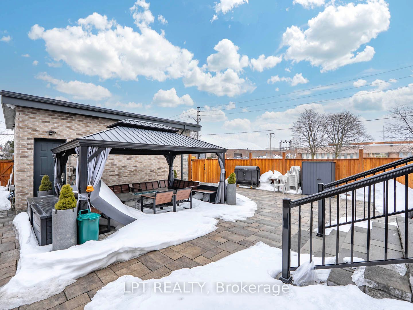 386 Kennedy Road Property Photo 39