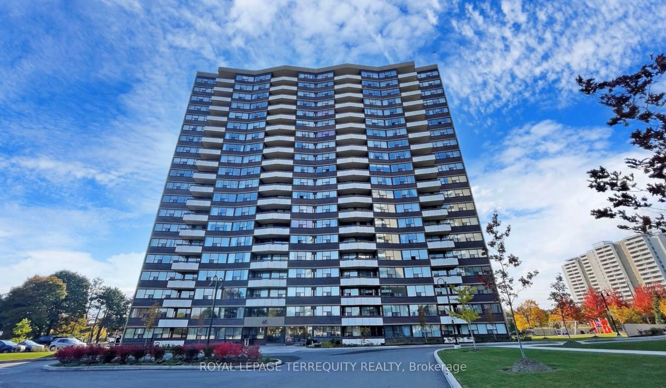 #ph4 - 65 Huntingdale Boulevard Property Photo 1