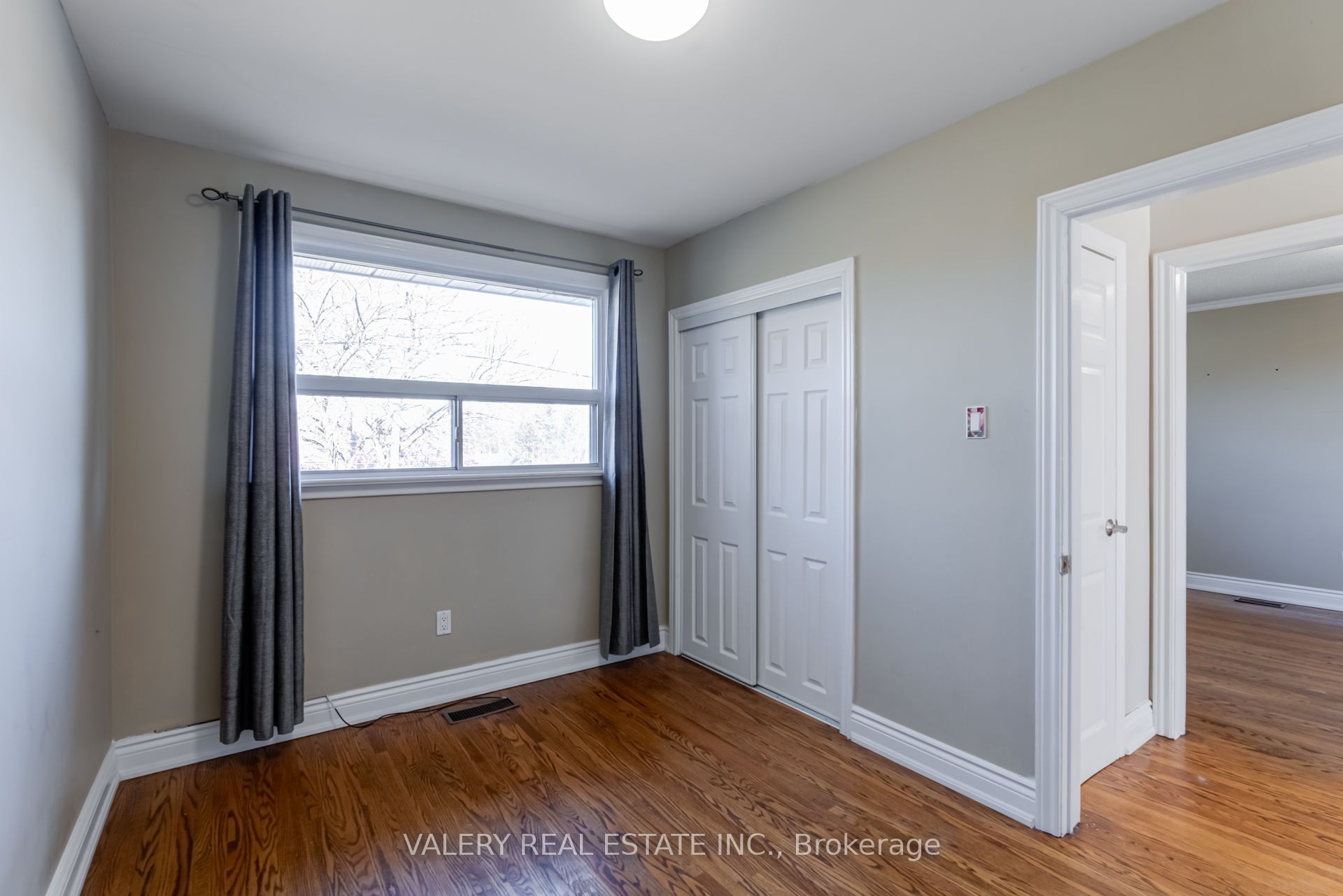 #main - 118 Dorcot Avenue Property Photo 12