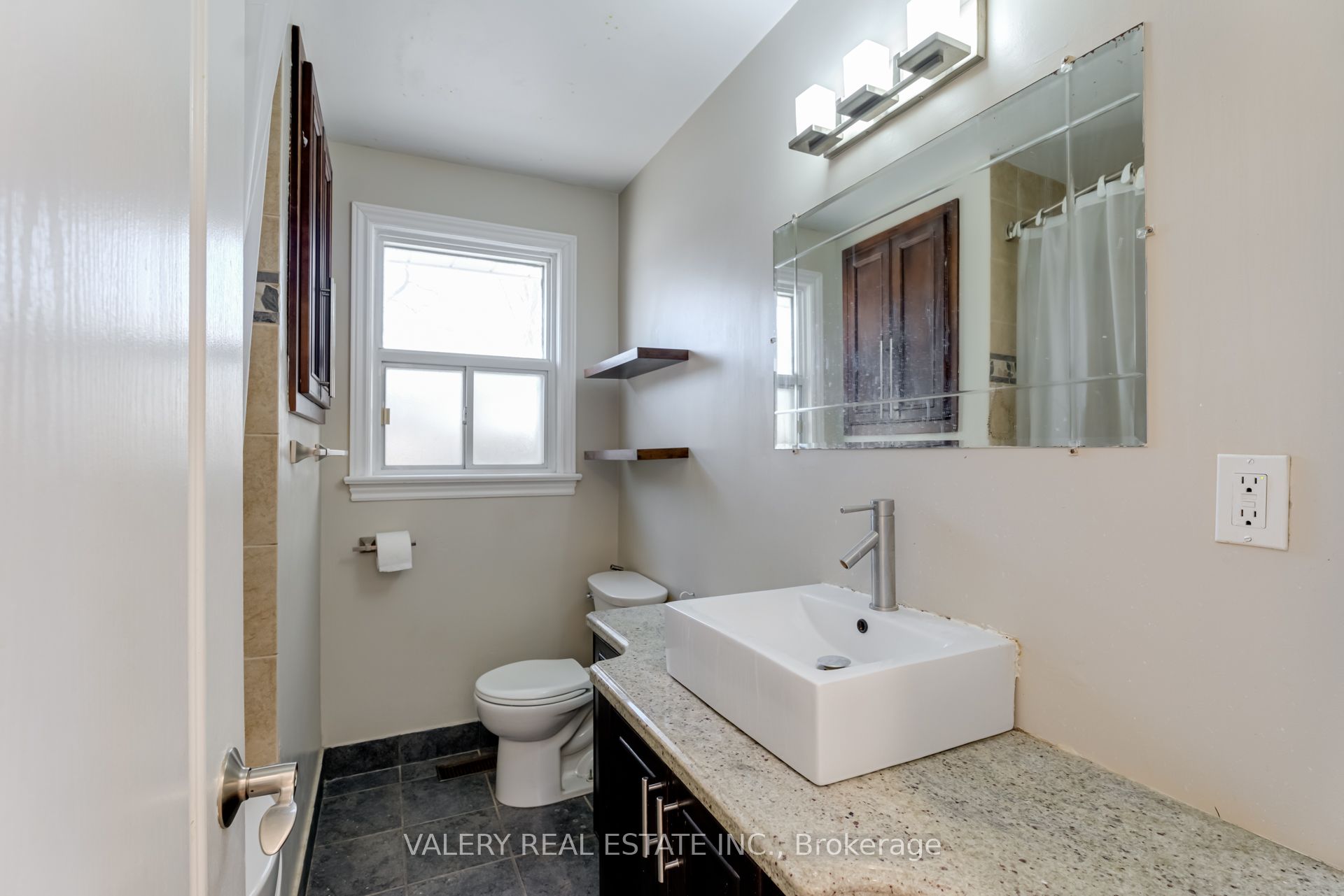 #main - 118 Dorcot Avenue Property Photo 17